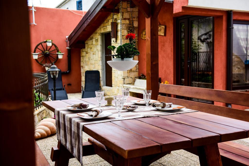 זאדאר Apartman Ksenija מראה חיצוני תמונה
